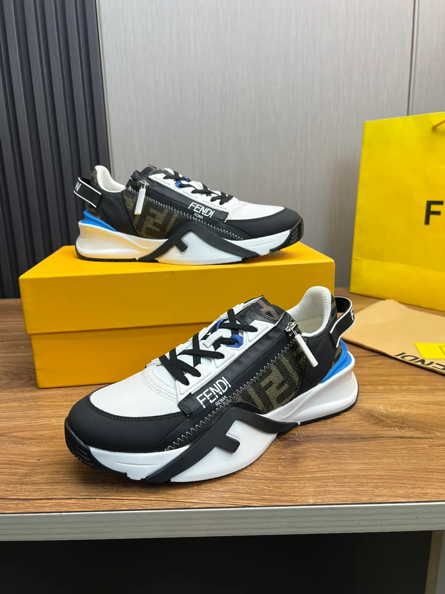 Men's men's shoes💰520💰 Fendi [Fendi] hot style is on the market🔥Fashionable casual men's shoes🔱Made of original brand fly knit fabric. Original cowhide + breathable mesh lining + sheepskin feet. Perfect shape and top quality, you deserve it🔜Original rubber outsole, ultra-light, non-slip and wear-resistant👣 Standard size 38-44